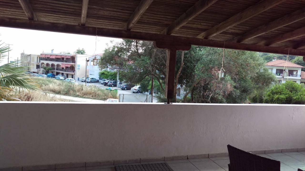 Dimitris & Vassiliki'S Apartment Possidi Zewnętrze zdjęcie